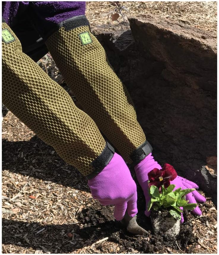 3D Mesh Tick Repelling Arm Gaiters for Gardening